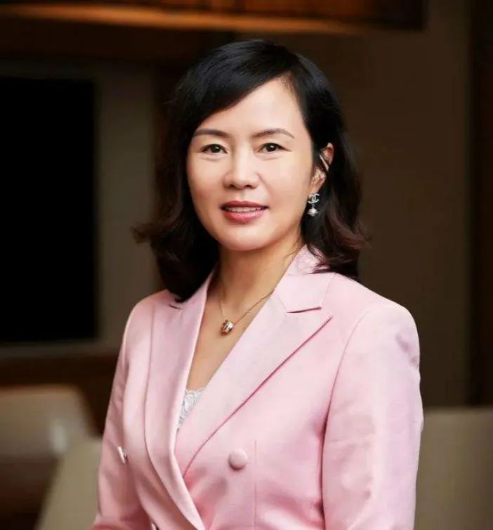 平安银行行长特别助理张小璐此外,目前有多位专业人才从平安兄弟公司