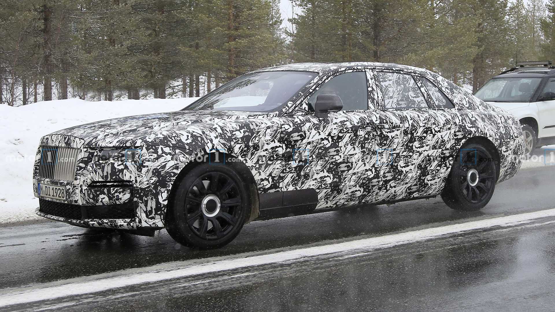 新款劳斯莱斯古思特轴距加长新车谍照曝光