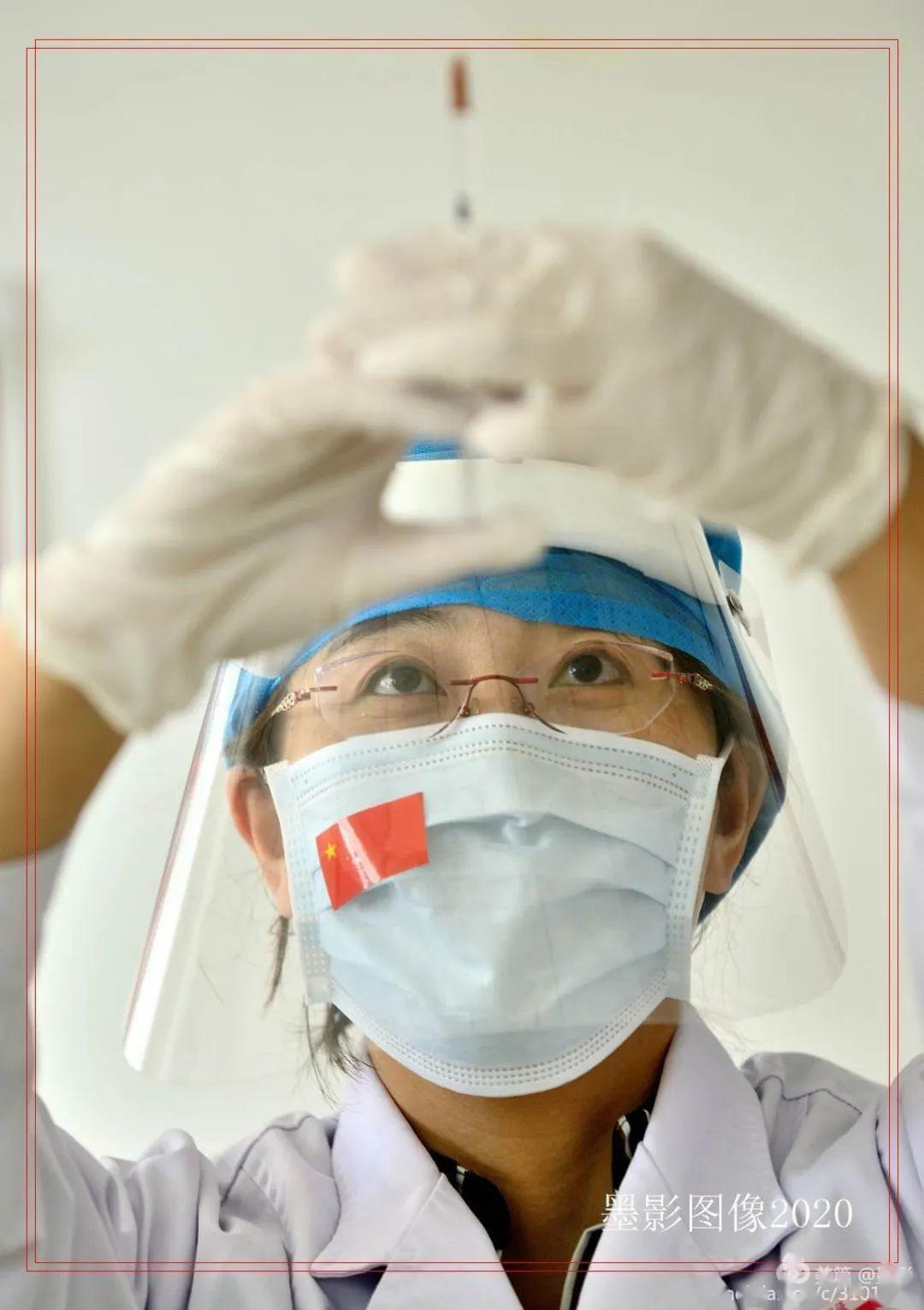 文明实践防控疫情记录感动白衣天使的战疫画像