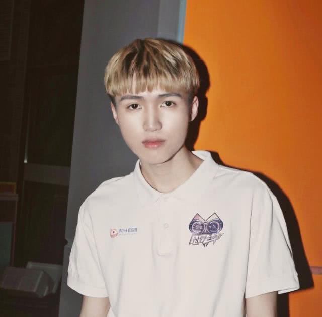 qq飞车手游:qg男模队,颜值与实力的双重暴击