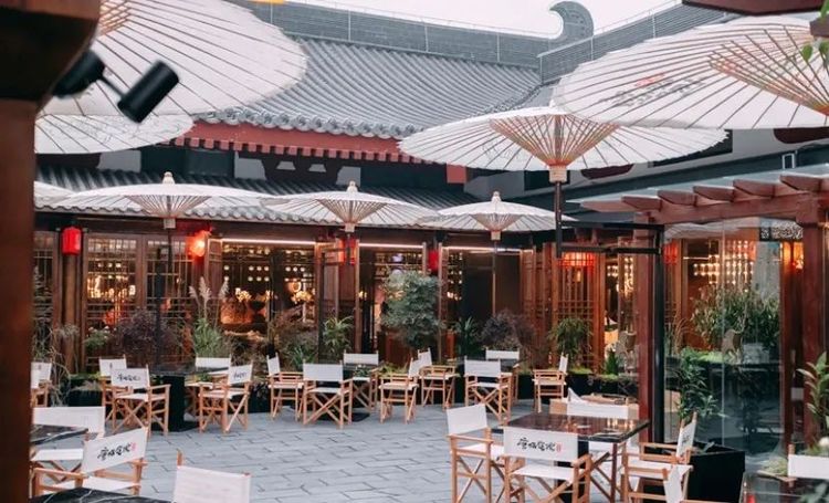 春光下饭|这个春天在西安的露台和花园,找回对美食的热爱!_餐厅