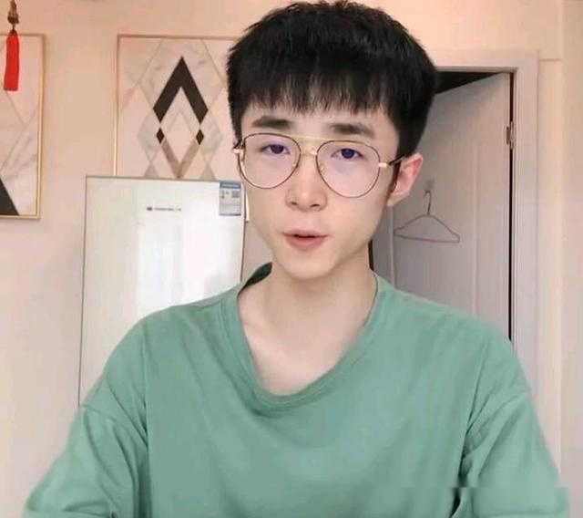 和平精英主播王小歪喜提新称号网友王仙仙正式上线了
