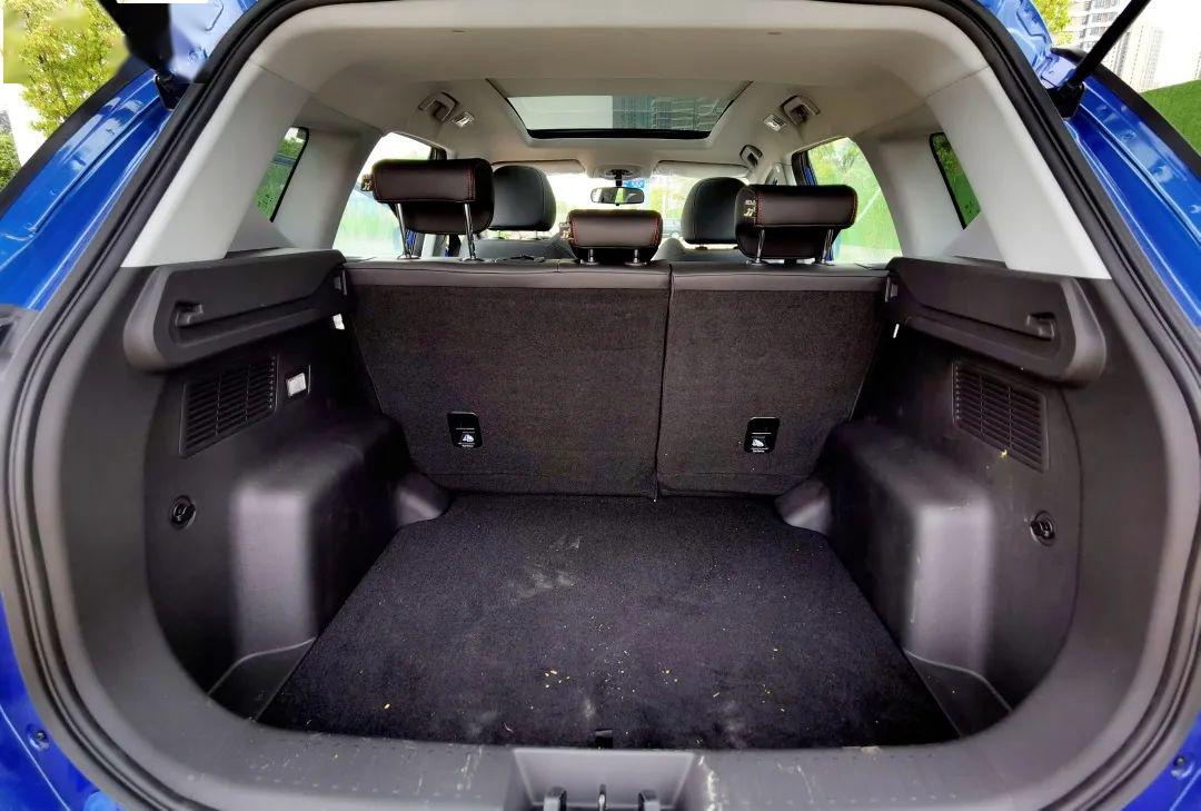 有颜有料真实力试驾全新奇瑞瑞虎7