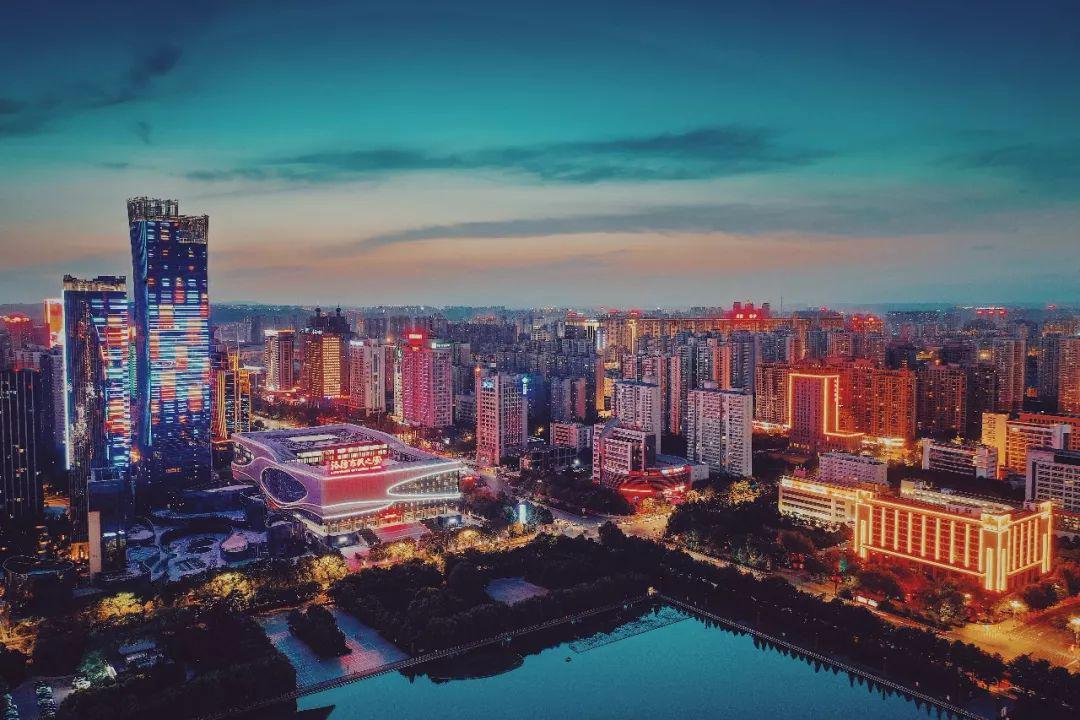 不负重托实干兴洛洛阳各县市区坚决扛起加快副中心城市建设主体责任