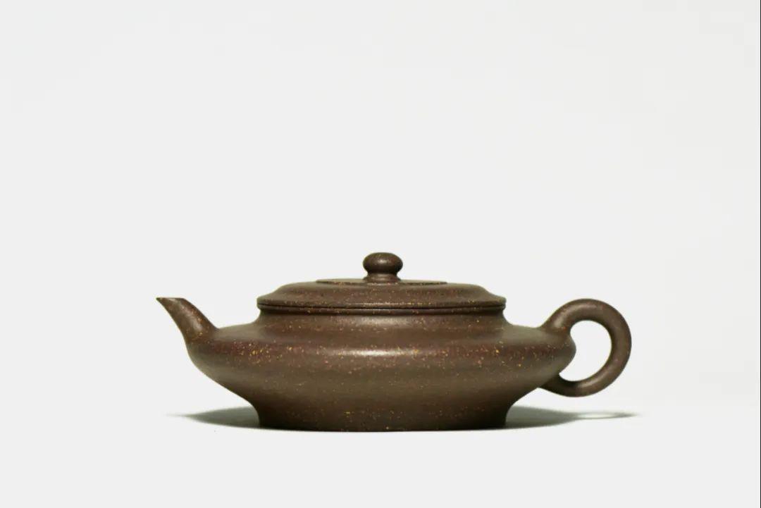 玉骨冰肤少山壶古诗咏紫砂赏析