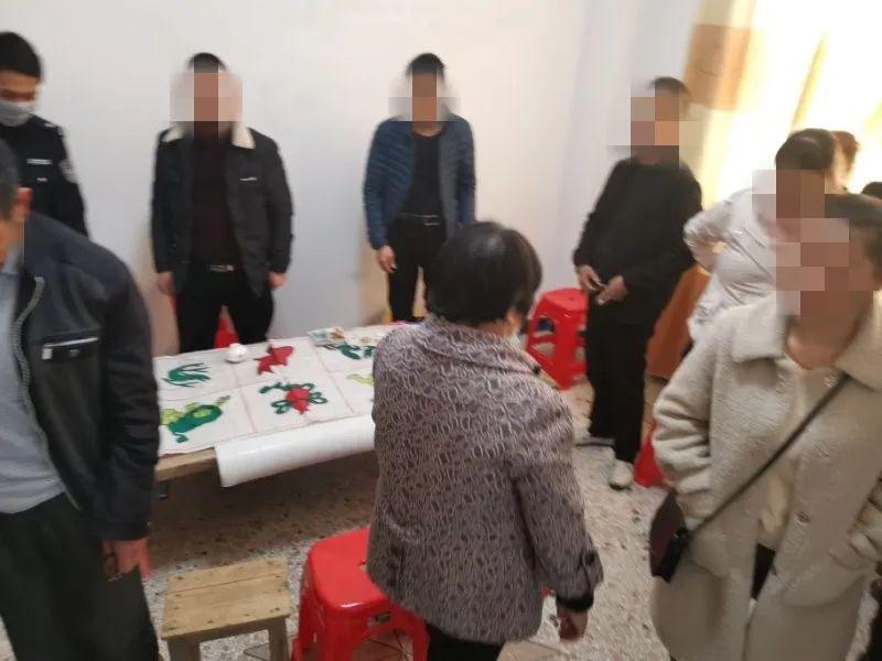 寻乌公安查处一起钓虾公赌博案抓获22人