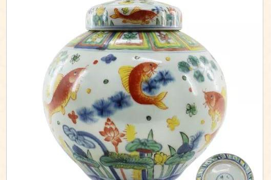 爆買い，2025 【多寶屋】ND15■大明嘉靖年制款 青花五彩 蓮池魚藻紋 特大蓋罐 珍品■