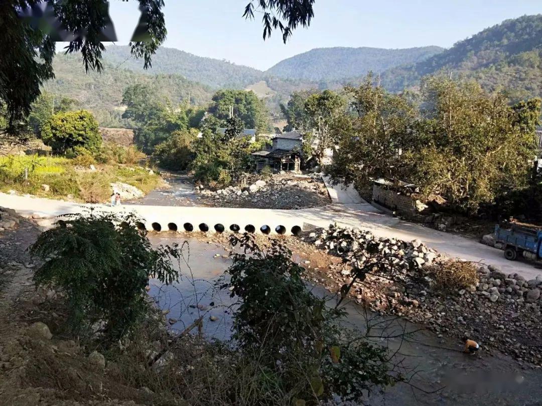 勐班乡俄乐村美丽乡村入画来