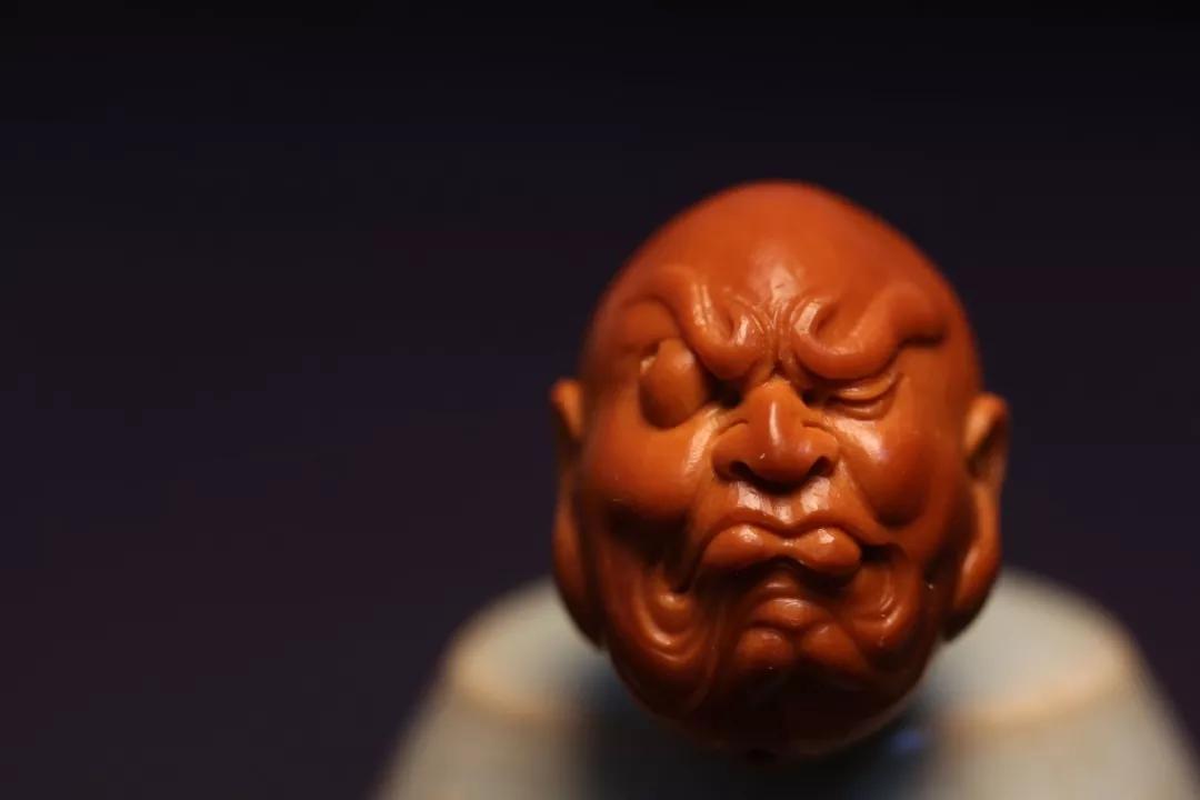 核雕,刻刀在盈寸之间游走,芥子之间存大千_雕刻