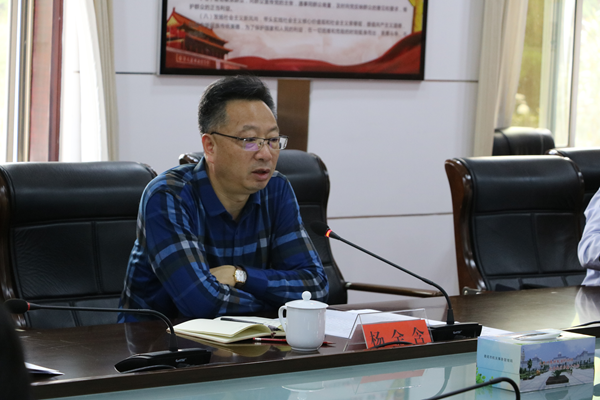 市人大常委会党组成员副主任杨金含到市机关事务管理局调研并座