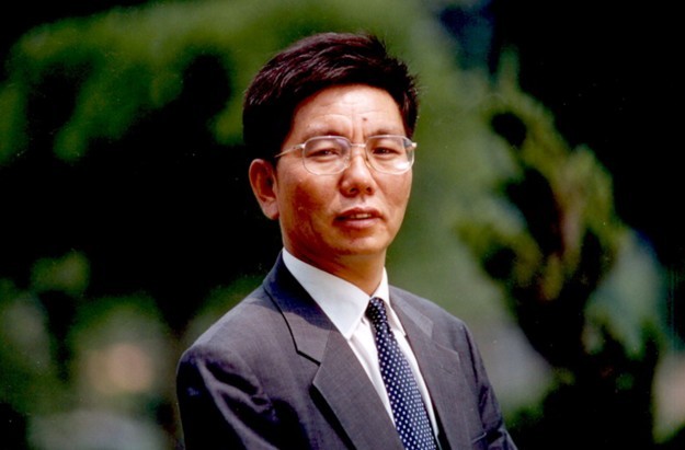 王绪瑾教授保险学专家王绪瑾助理雷超琳