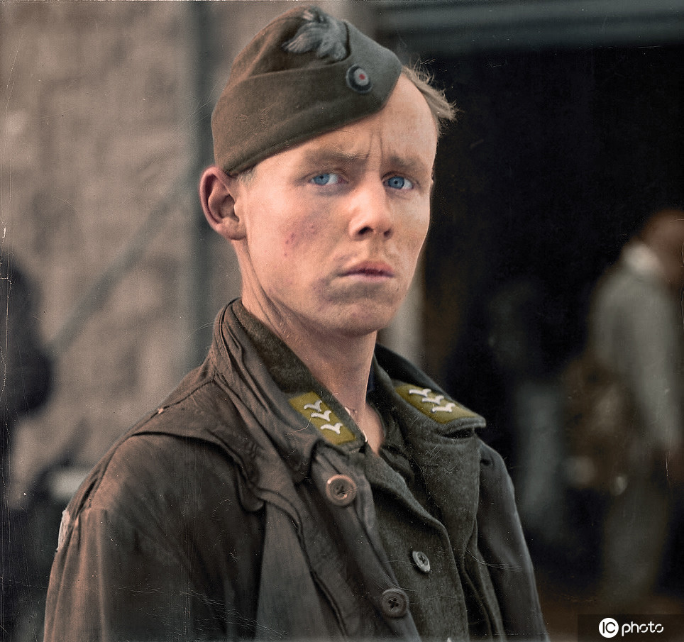 美军诺曼底登陆战彩照曝光 重现战时历史画面