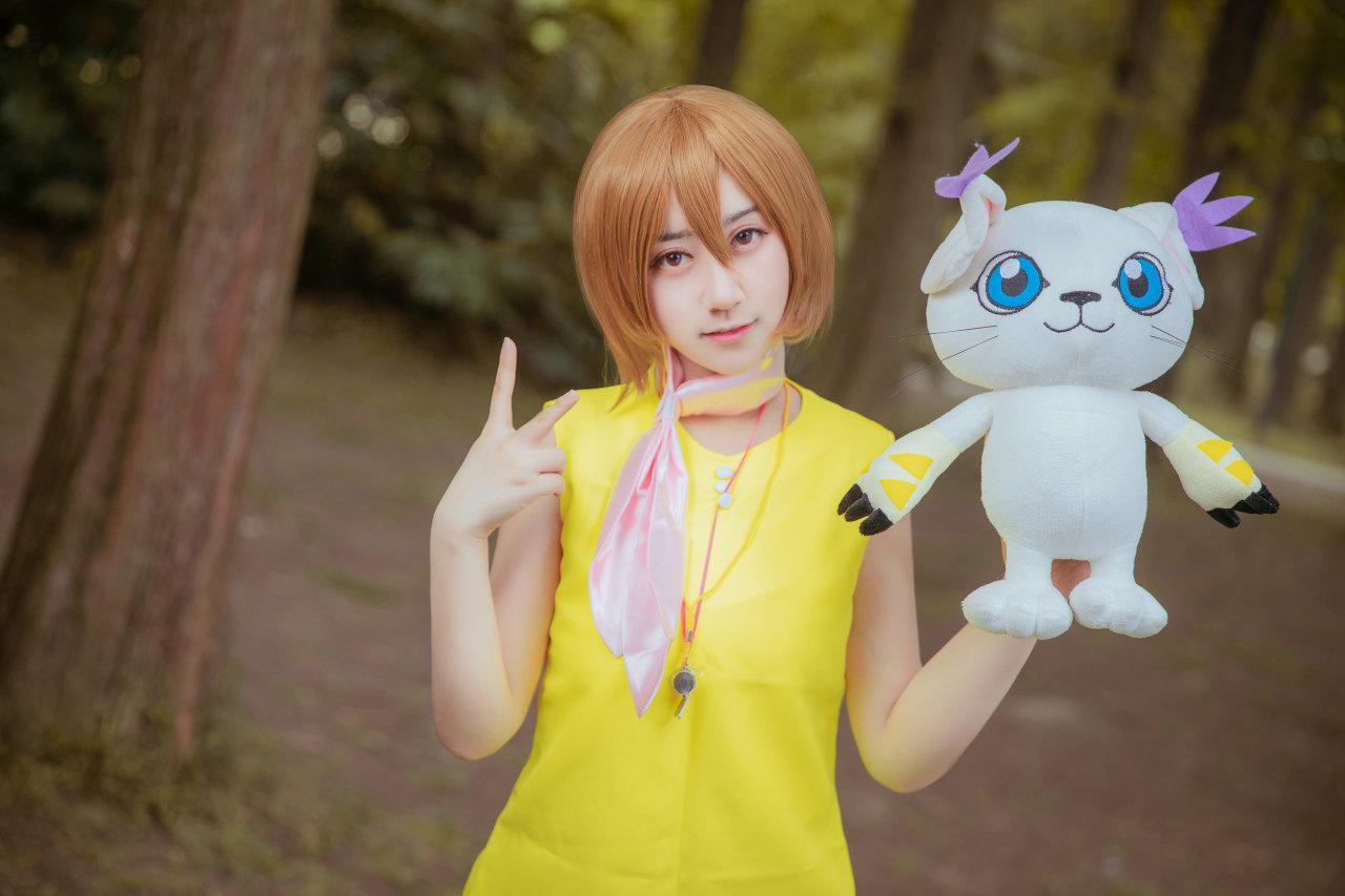 角色名:八神嘉儿 cn:雪殇小时候vs长大了图片授权来源:次元岛