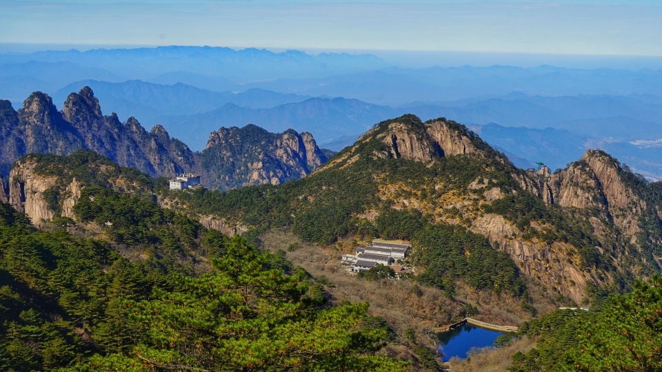 原創位於三省交界處的大別山卻獨寵一省把僅有的兩個5a景區都給了它