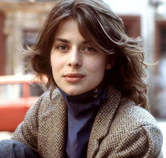 59岁了,她早已经不再是"欧洲影坛第一美女"了,可曾经是就足矣_娜塔莎