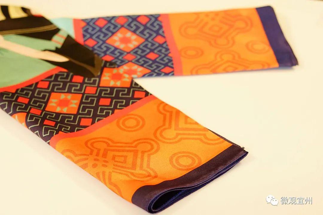 壮家小妹丨为你系一方丝巾,伴你和春天约会_宜州