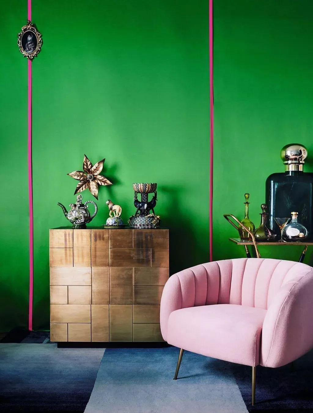 热度凶猛戏剧性的好莱坞摄政风格再掀新潮