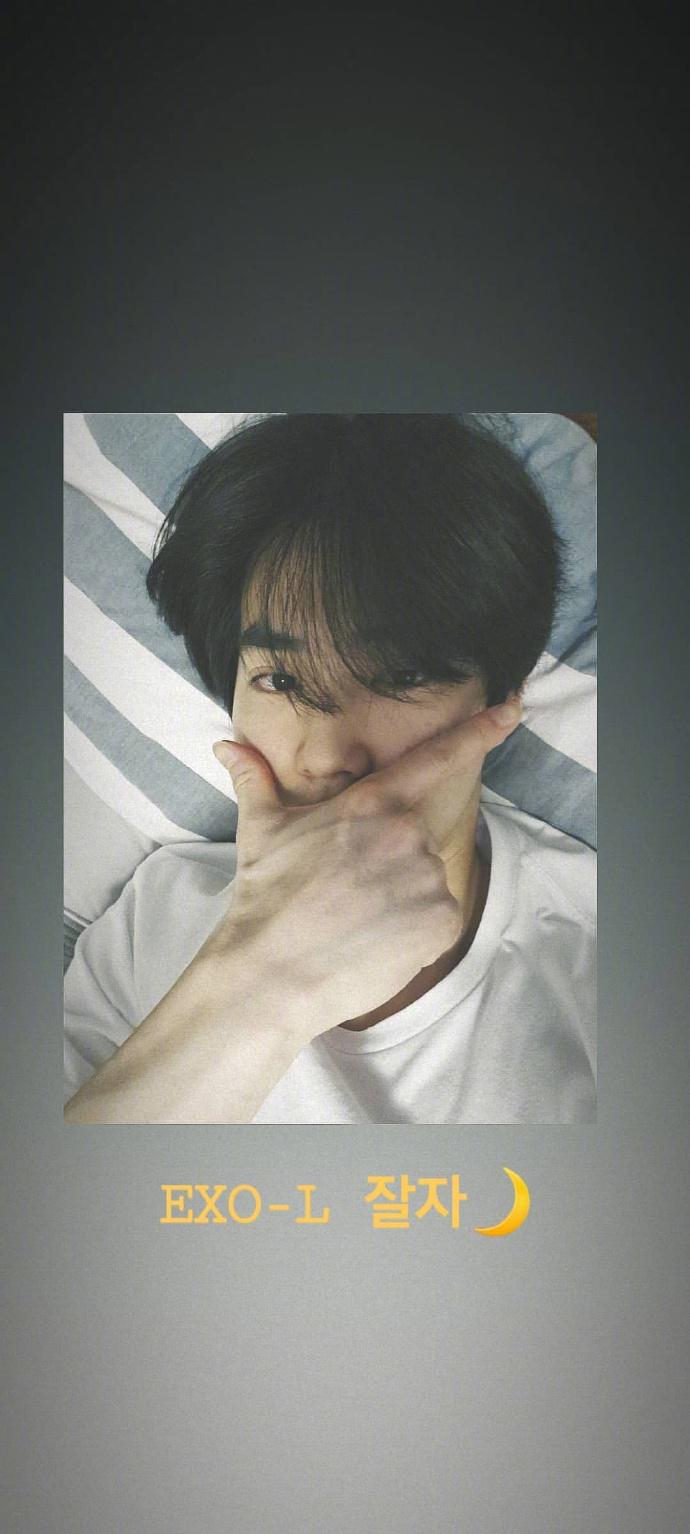 贴心的兔系小男友,帅哥睡前不忘和你道晚安