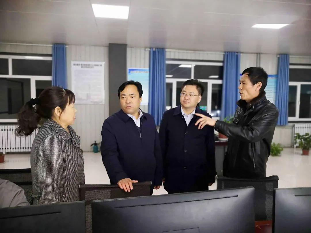 肃州区住房和城乡建设局局长李成平一行莅临春光热力公司检查指导工作