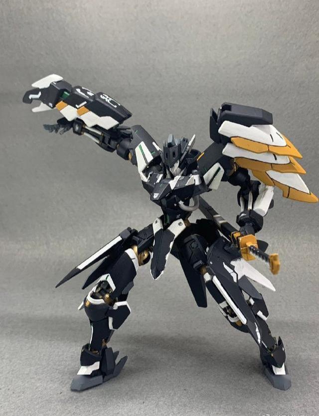 面对疾风吧!武士风格改造铁血女武神机