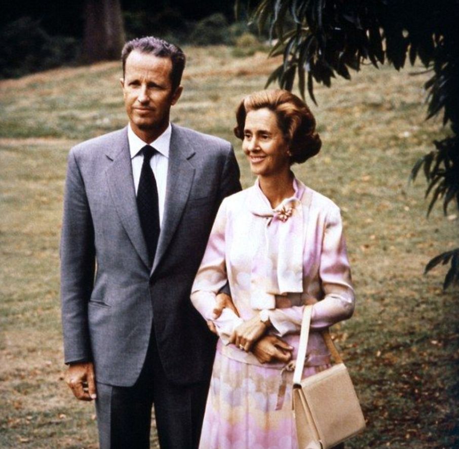 从黑发到青丝,从剩女到王后,爱其一人,终其一生!_法比奥拉