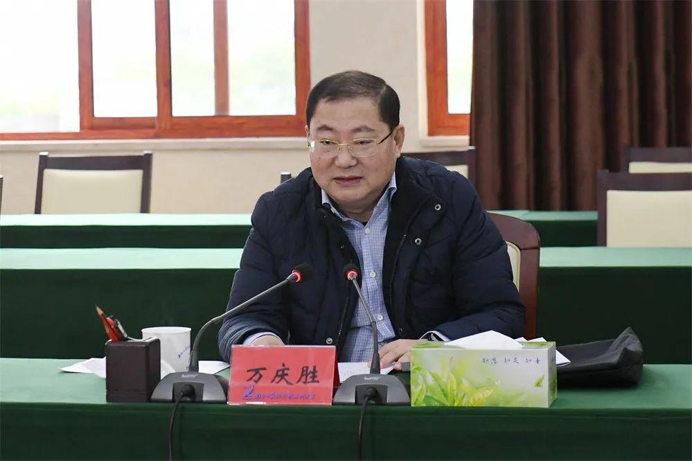 省统计局万庆胜局长一行来江铃集团调研