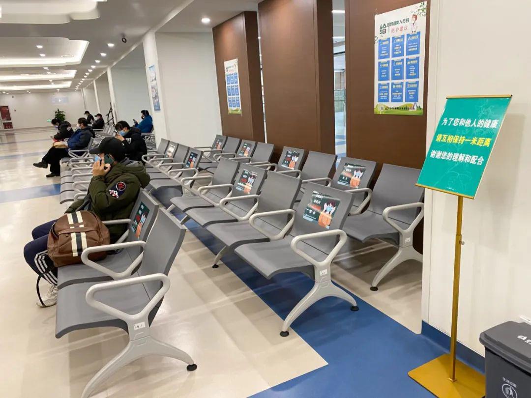 包含北京東直門中醫院、全程透明收費代掛號跑腿，24小時接聽您的電話的詞條