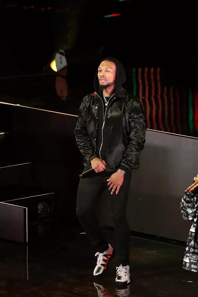 赛季潮男利拉德潮流穿搭合辑东契奇昨日潮流指数351分