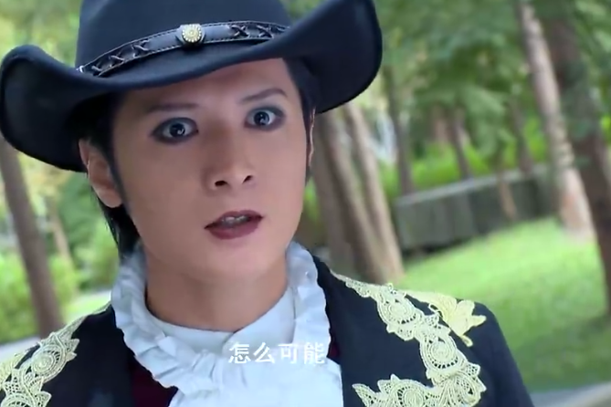 舞法天女基拉度正为打败法苏得意呢不料竟让朵蜜给吓到了