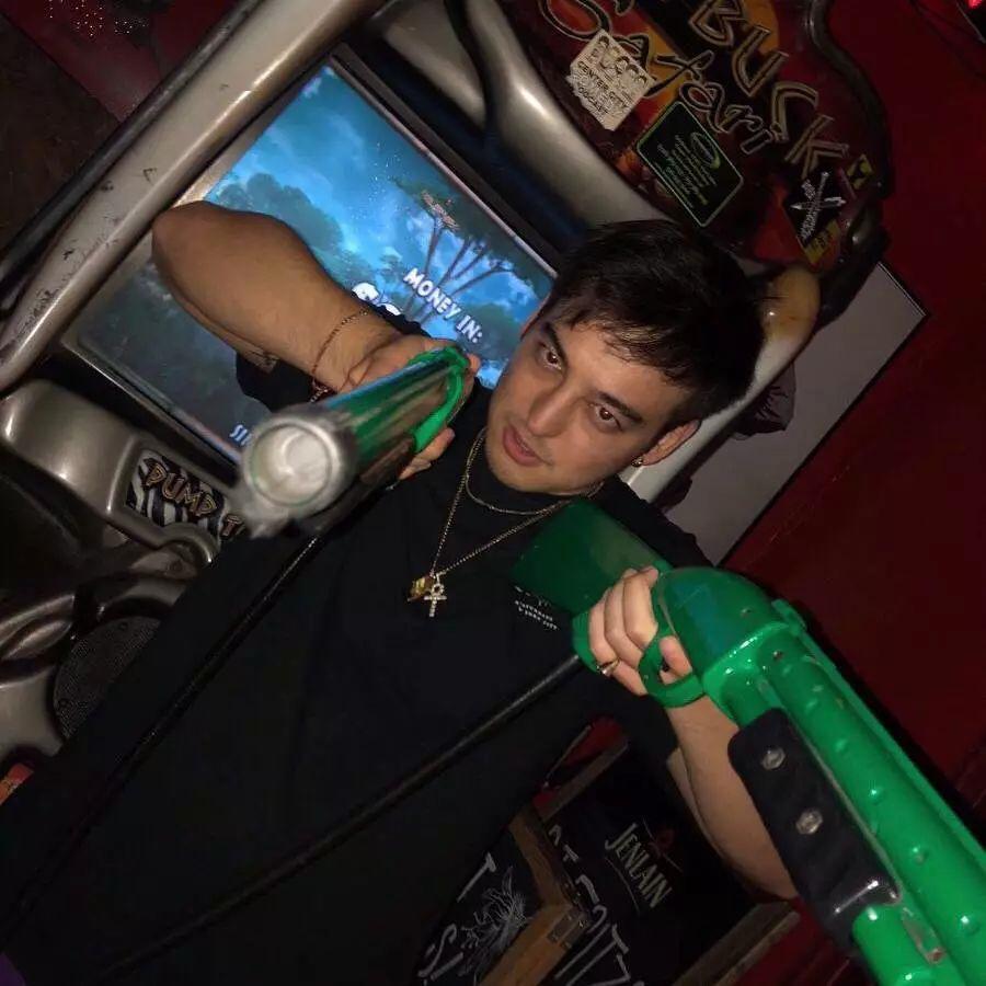 王嘉尔:我要做higher brothers和rich brian的"同门师弟"!_rising