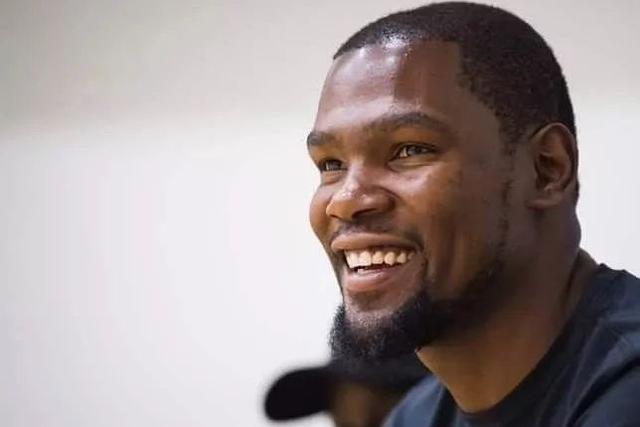 35号,35岁!1300万,800个孩子!真实的杜兰特,一个无名之辈_查尔斯·克