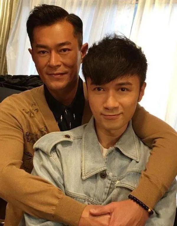 张国荣逝世17周年古天乐几乎跟哥哥合演夜半歌声古仔难忘恩情发文悼念