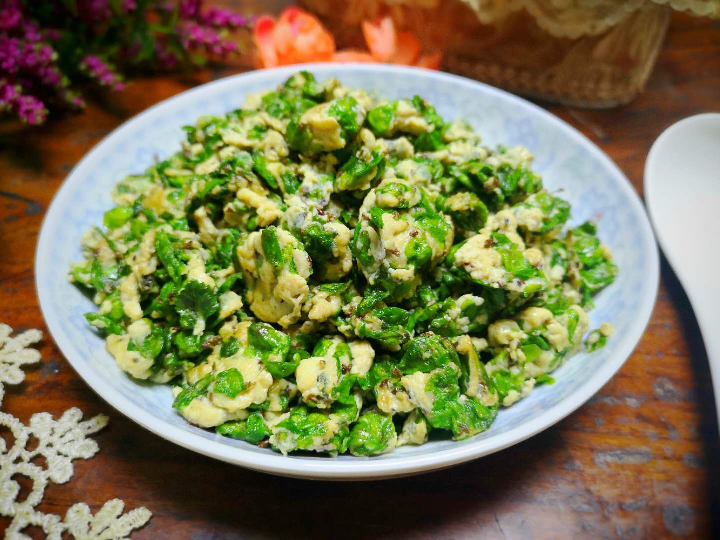 春天,鸡蛋和它是绝配,隔两天吃一次,养胃助消化,鲜美还止咳!_榆钱