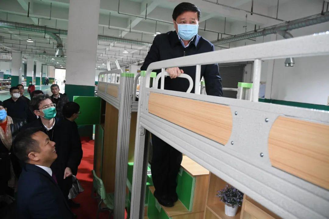 巡察组先后巡察了南城县蔬菜种植基地,新建南城一中,校具产业园标准