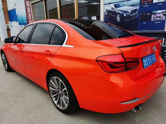 明媚的橙色让你如沐春风宝马3系改色贴膜烈焰熔岩橙色