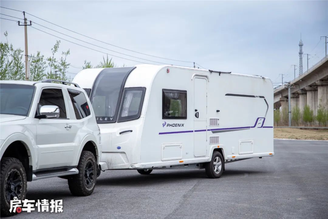 20万出头就能买进口房车是咋回事儿空间超大主卧还带卫生