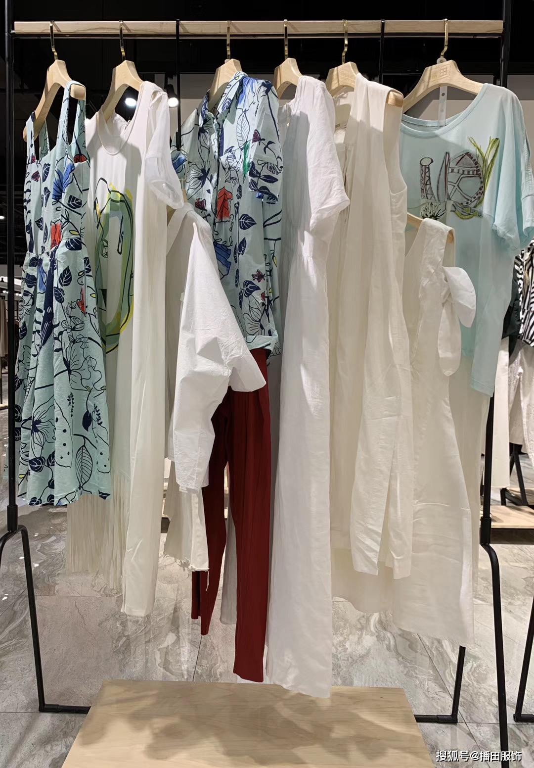 熙然女装品牌专柜正品折扣货源,在广州播田闪亮登场