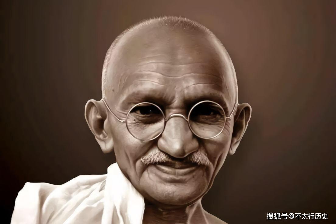 当时为了摆脱殖民者的侵略,印度出现了不少民族英雄和领袖.