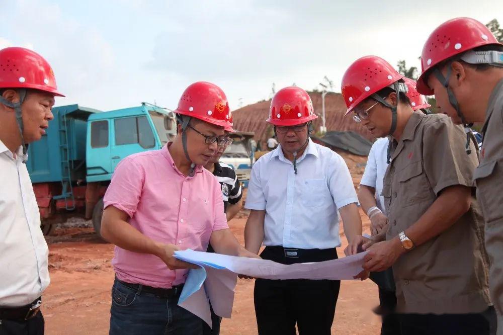 罗庆革——柳钢中金逐浪前行的领航人