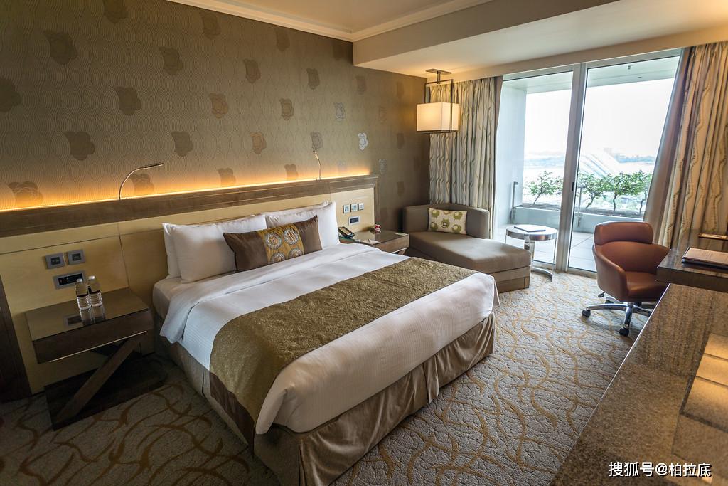 原创新加坡滨海湾金沙酒店体验高空无边泳池惊悚又迷人