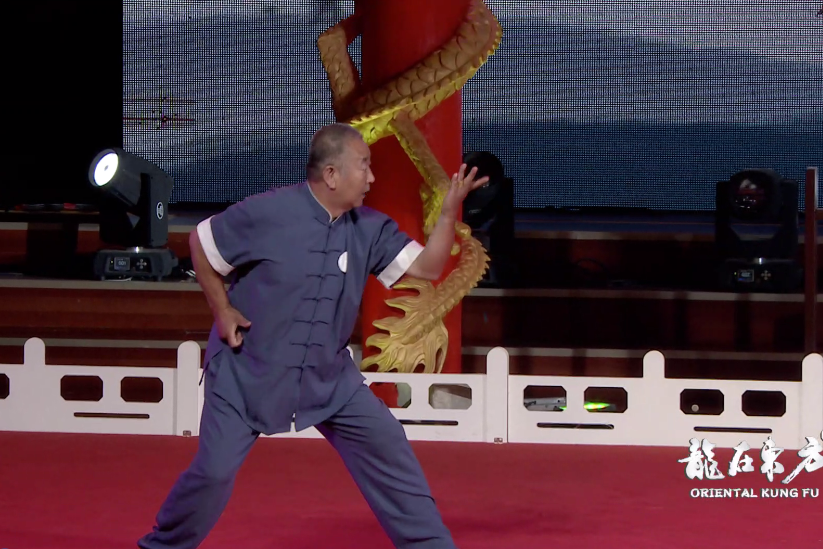 七旬老师傅打鞭拳气势如虹不输年轻人