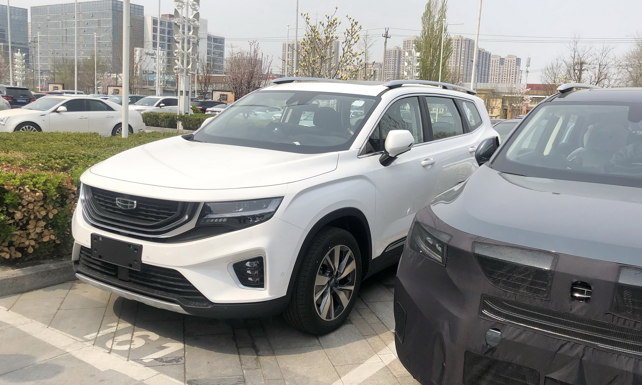 全国首批吉利豪越已到店,实拍效果更出众,预售14w起?