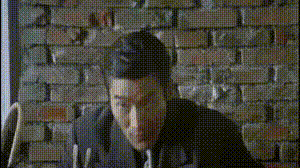 GIF 生成器 |「我话讲完 谁赞成 谁反对」_梁家辉