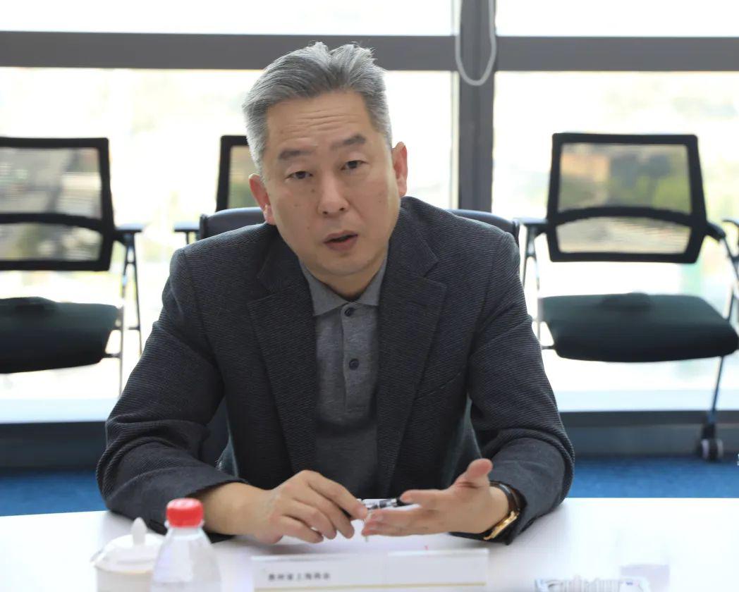 王广生首先对贵州双龙绿地全球贸易港项目的发展前景和意义给予充分