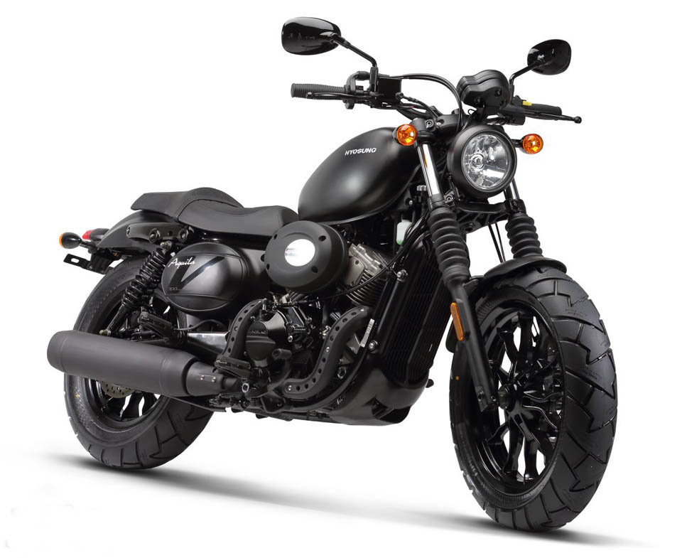 韩国hyosung(晓星)在国内推出过好几款美式巡航车,不过随着复古摩托车