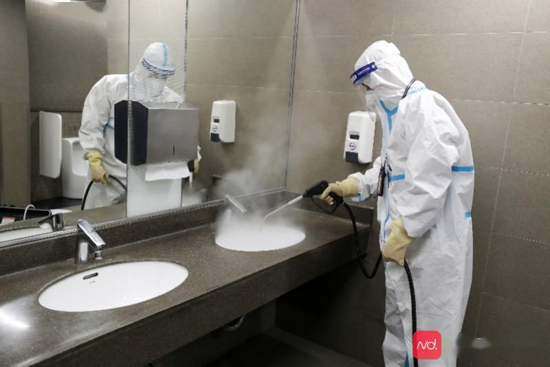 67150°高温蒸汽消杀,病菌死翘翘,白云机场防疫出新招_消毒