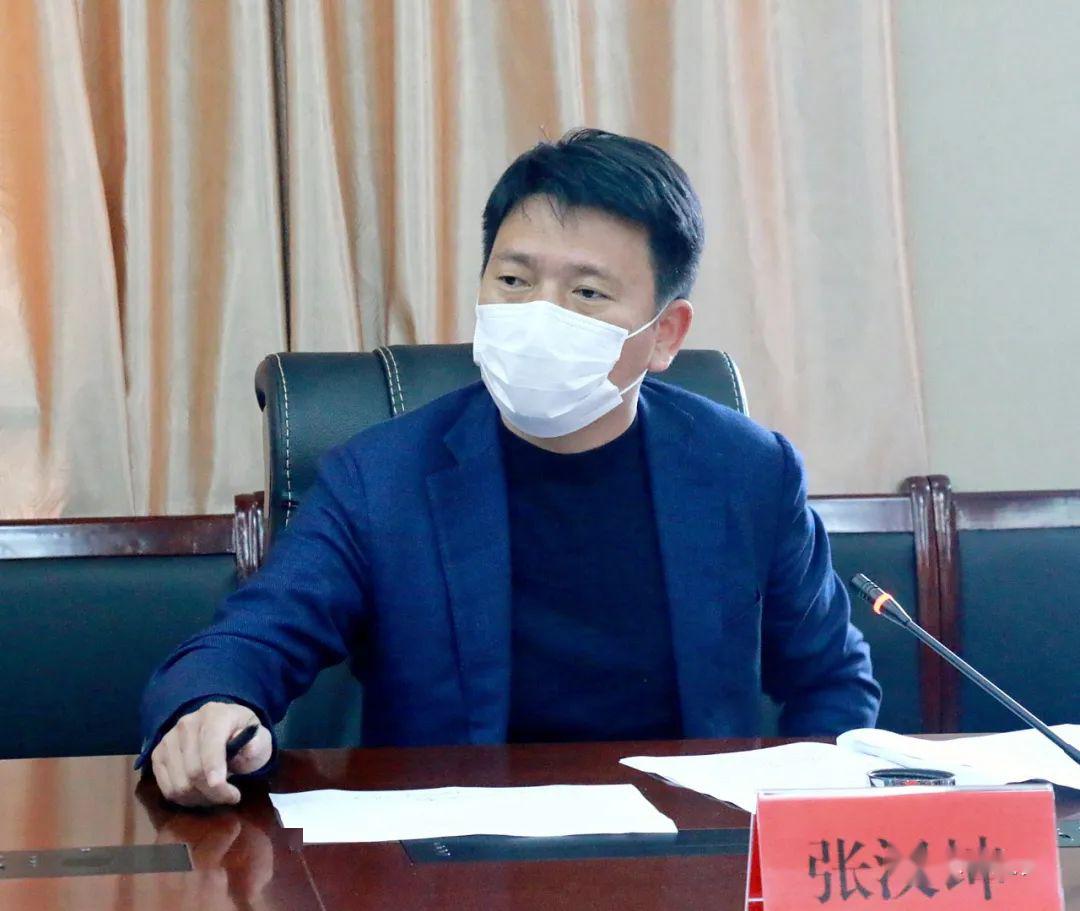 张汉坤就棚改工作提出具体要求▲乐先锋主持会议会上,张汉坤就棚改