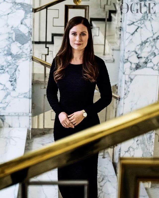 芬兰34岁女总统图片
