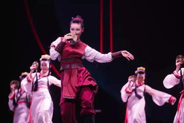 大型原创民族舞剧《花木兰》，看巾帼英雄舞家国情怀！_木兰辞
