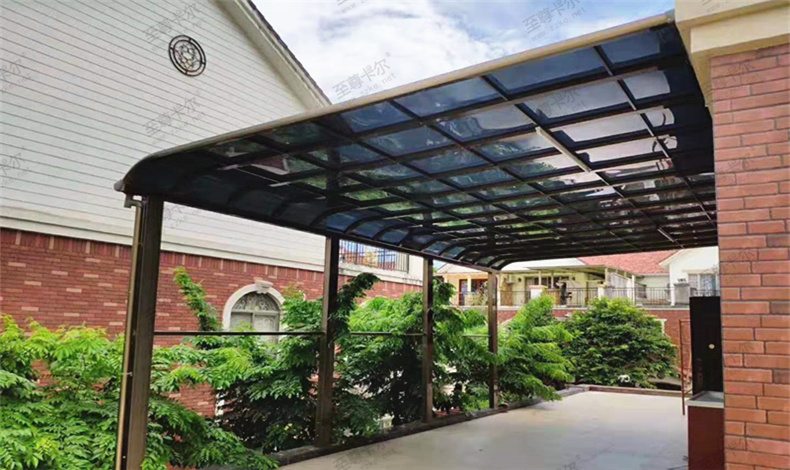 家庭安装雨棚,为何都喜欢安装铝合金雨棚?